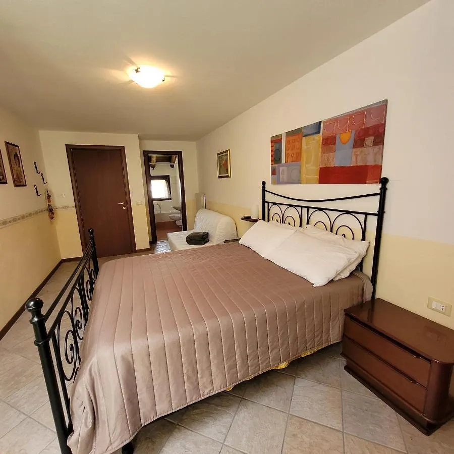 Bed & Breakfast Cinque Abeti Agrialloggio Mountain Lake Iseo Hospitality Bossico Italy